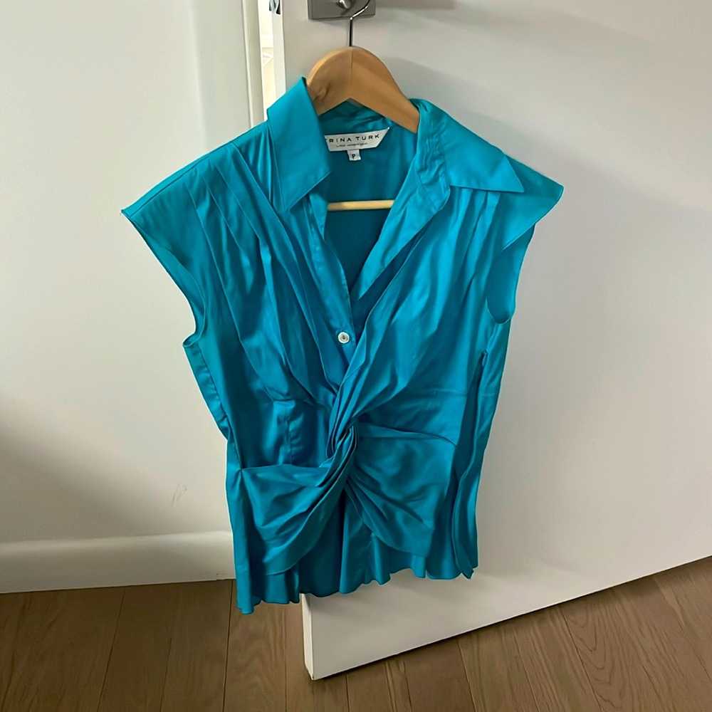Trina Turk twist front sleeveless blue collared blouse - P